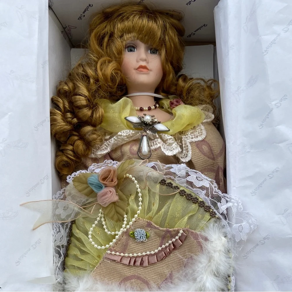 NWOT Meet “Jasmine” She’s StrawberryBlond,HazelEyes, PorcelainSkin,StunningDoll🎄